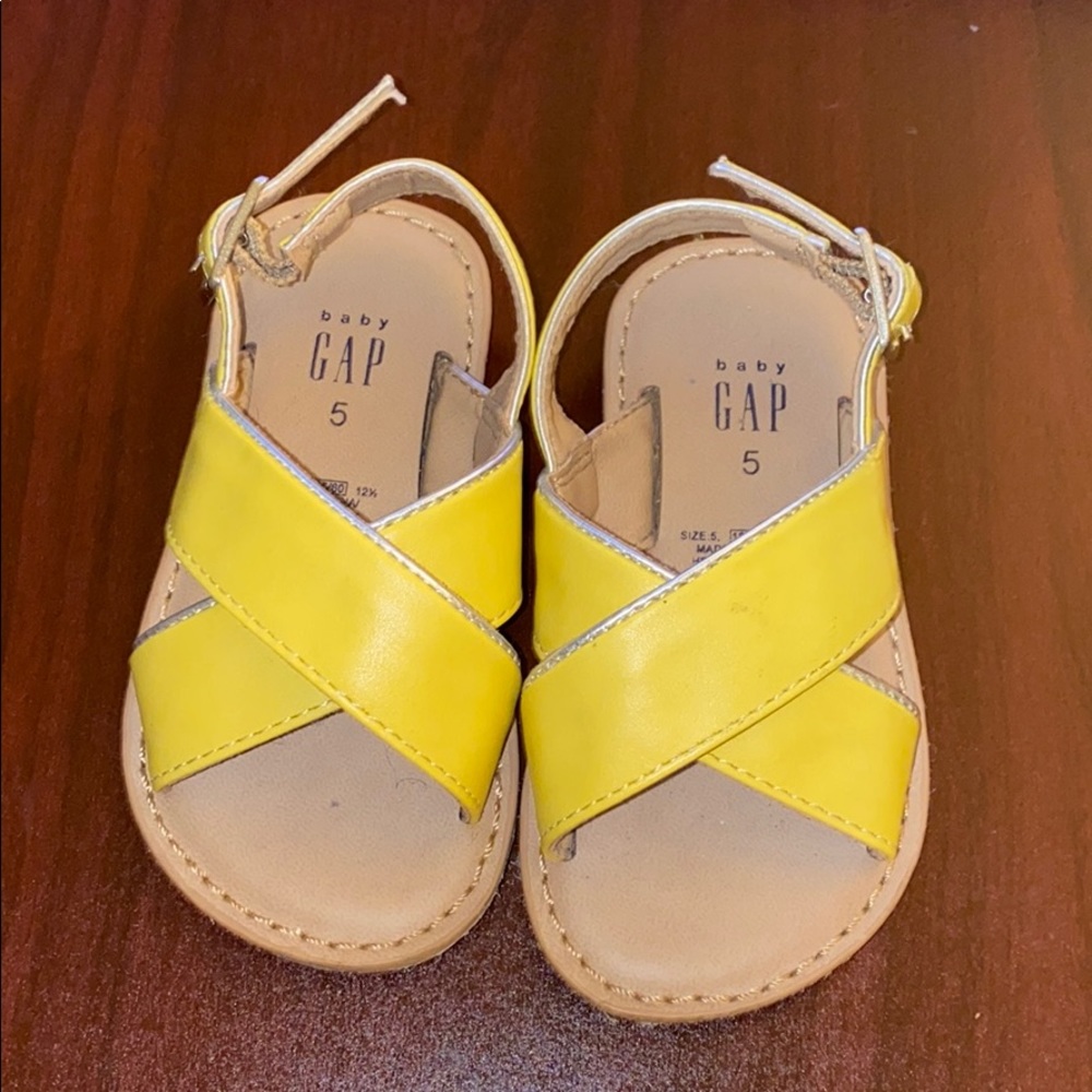 Girls toddler cross strap sandals